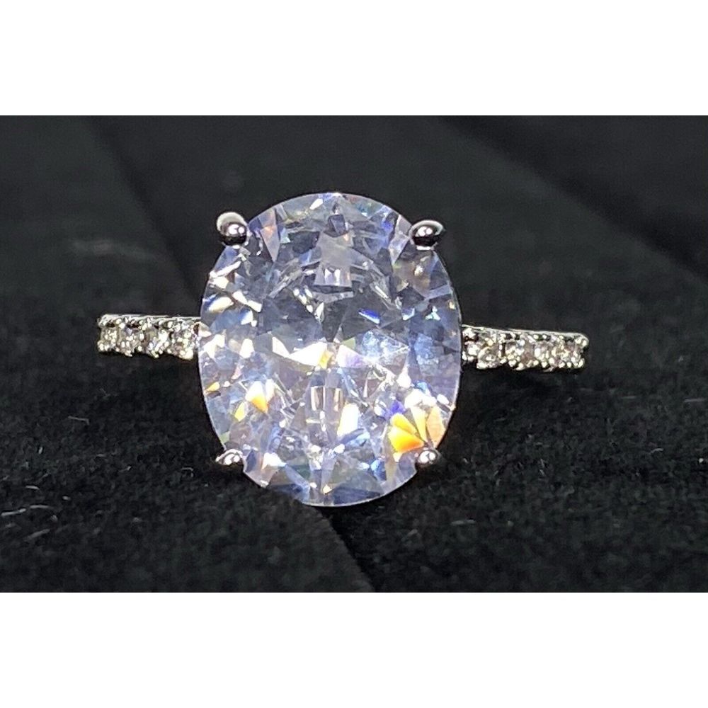 Oval Cut Sterling Silver 925 Ring Silver Tone Large Gem Women's‎ Size 6